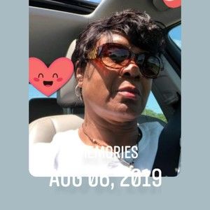 Meet your Posher, Sandra